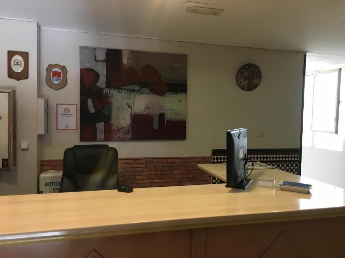 Hostal Carlos III Эль-Эхидо Экстерьер фото